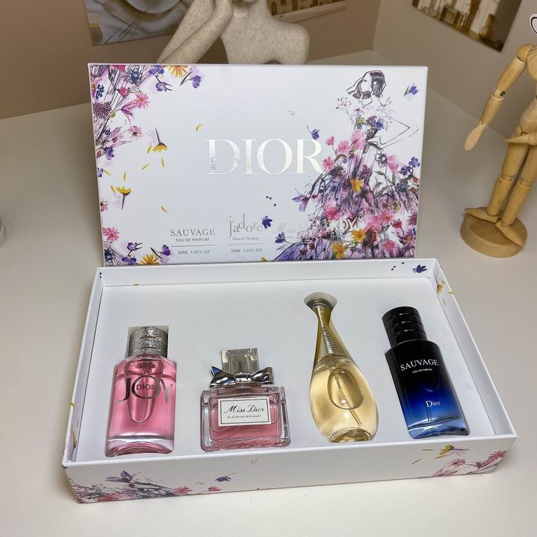 DIOR 4 PIECE PERFUME SET