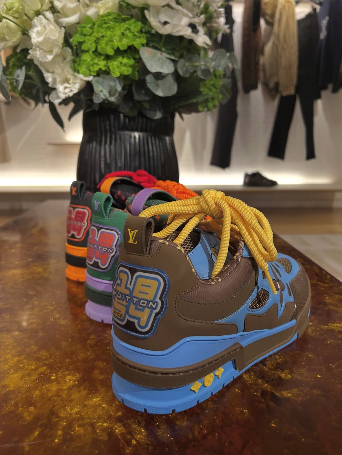 L.V SKATE
