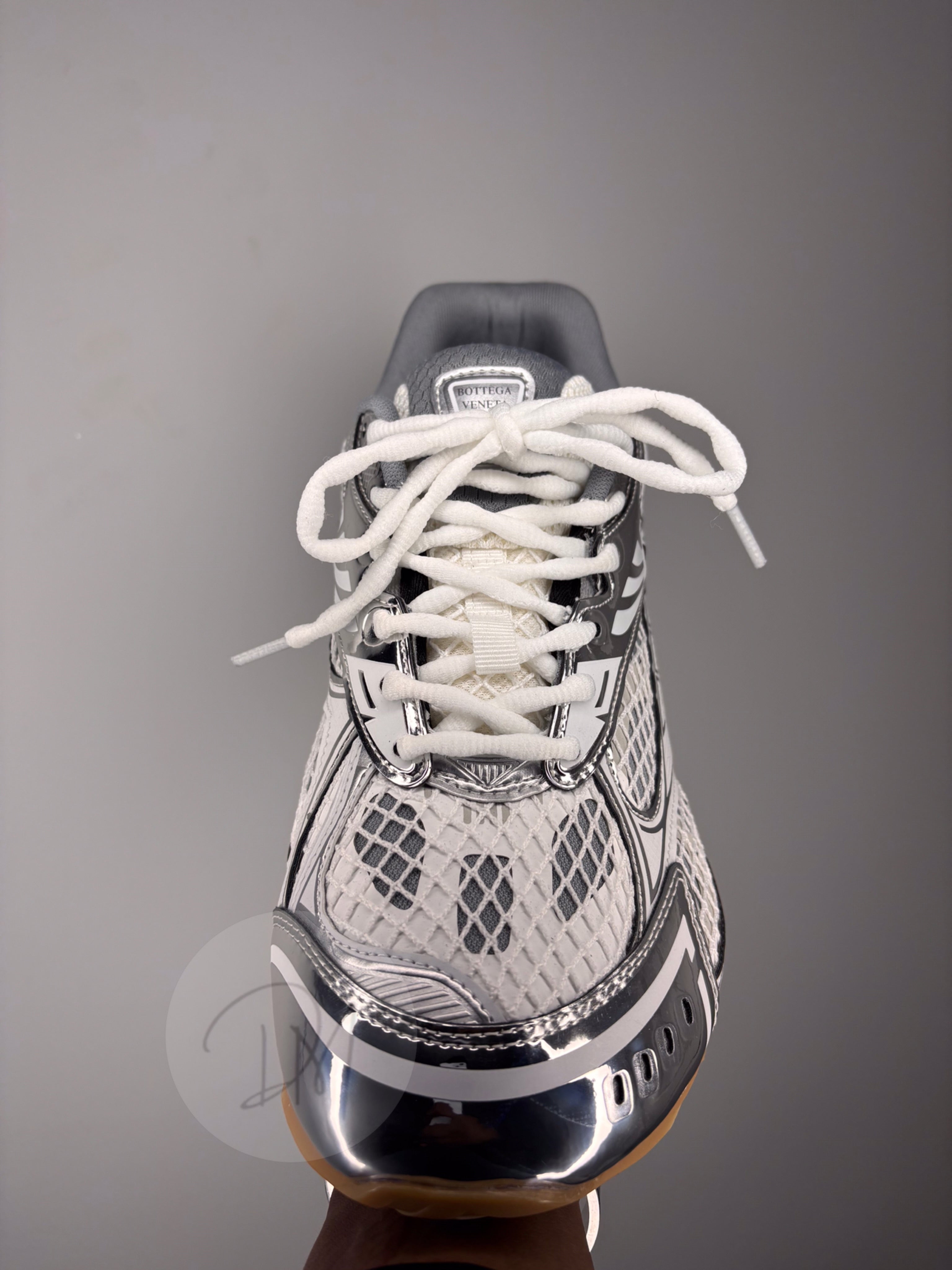 WHITE & SLIVER ORIBT SNEAKER'S