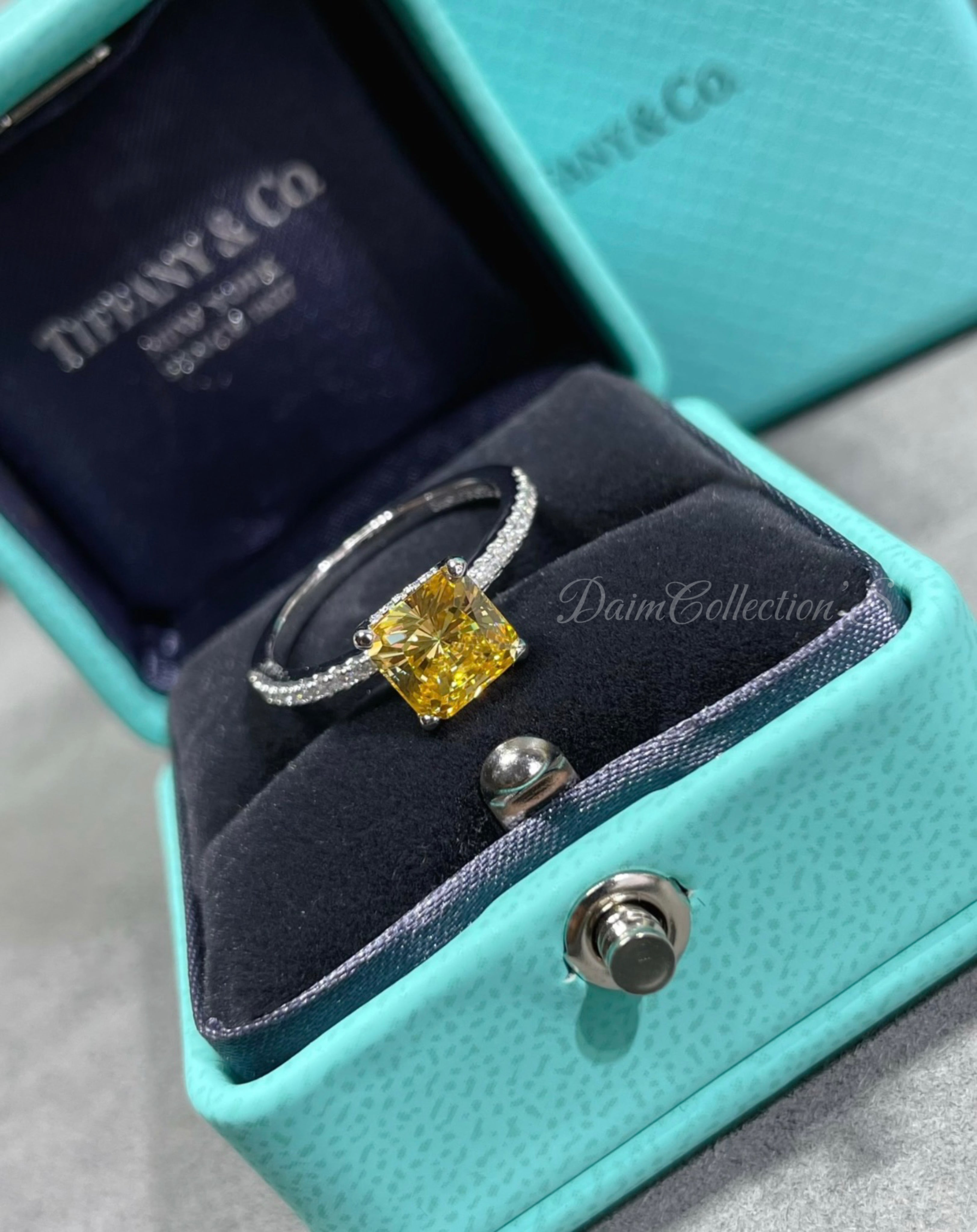 T & CO RING