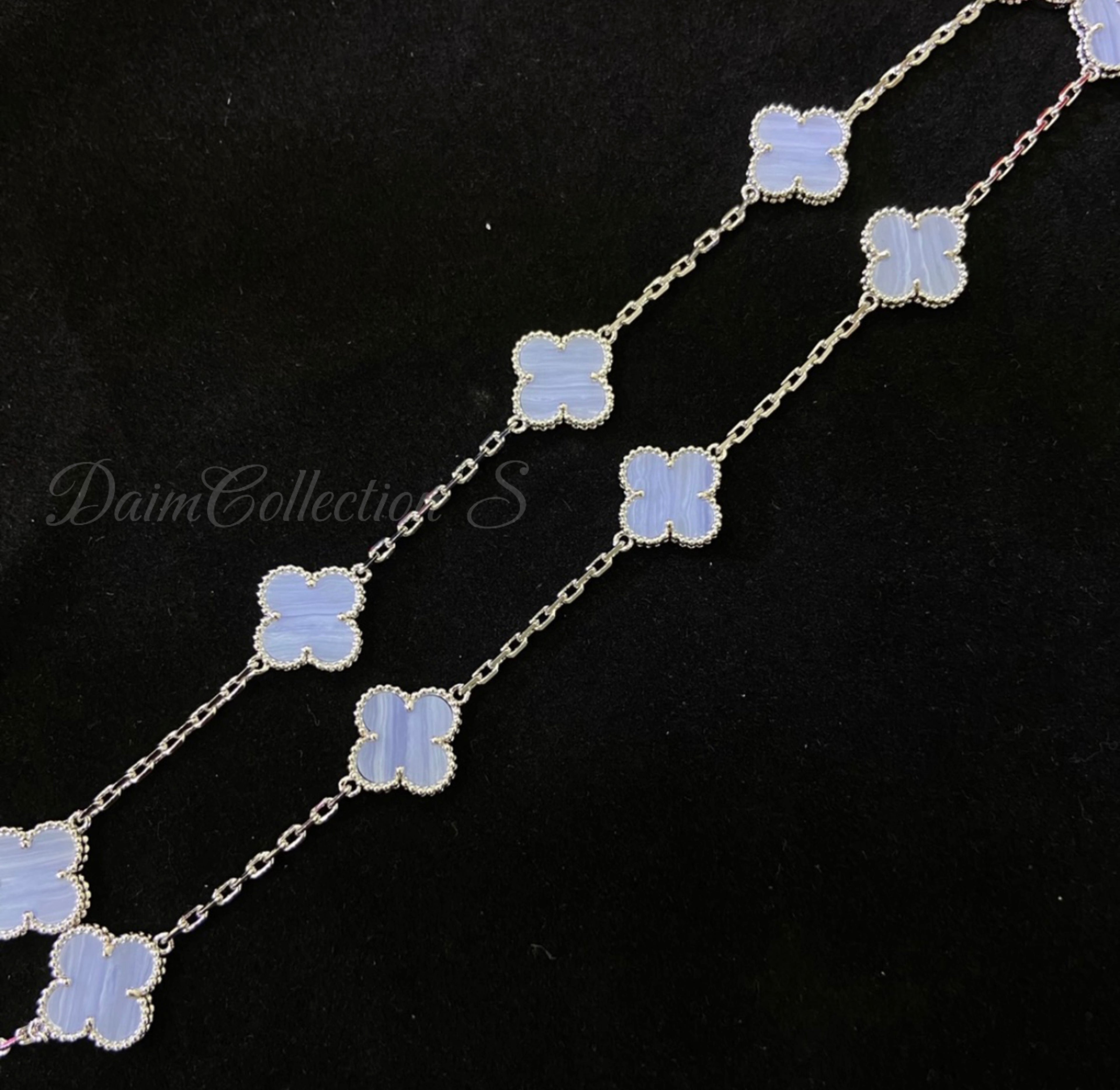 BABY BLUE V/C A NECKLACE