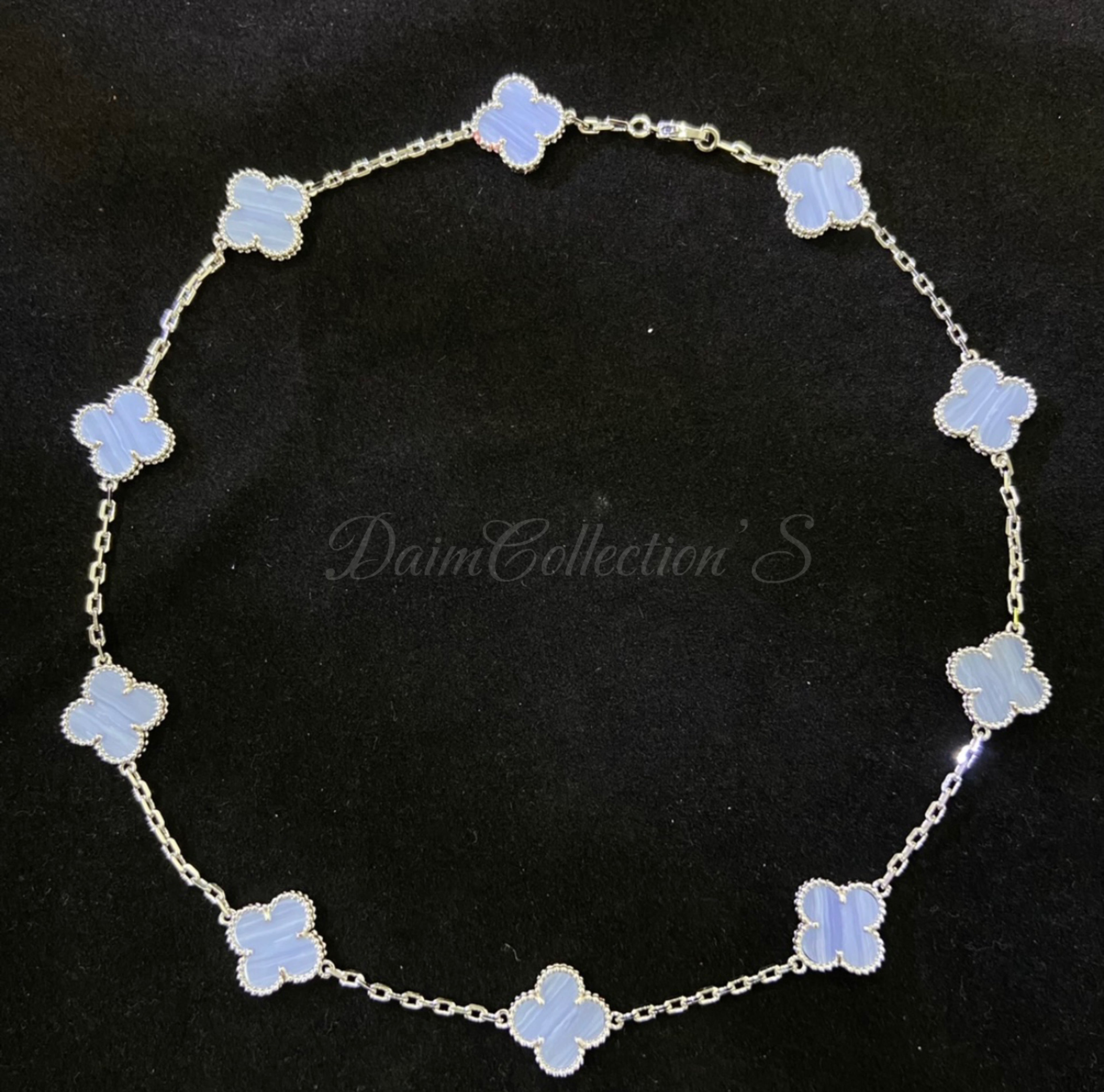 BABY BLUE V/C A NECKLACE
