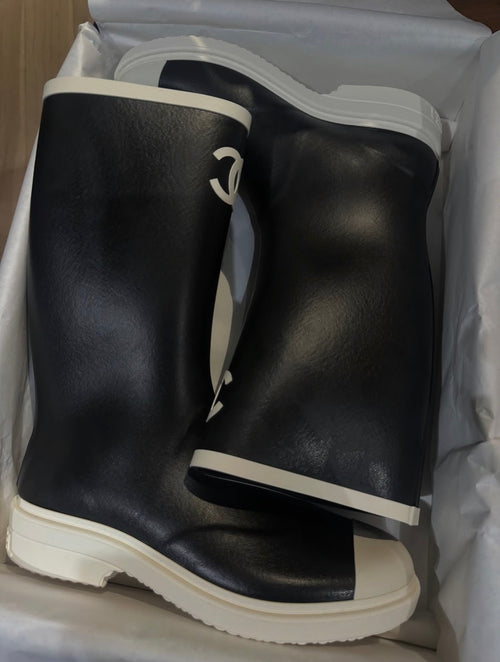 BLACK & WHITE CC BOOTS