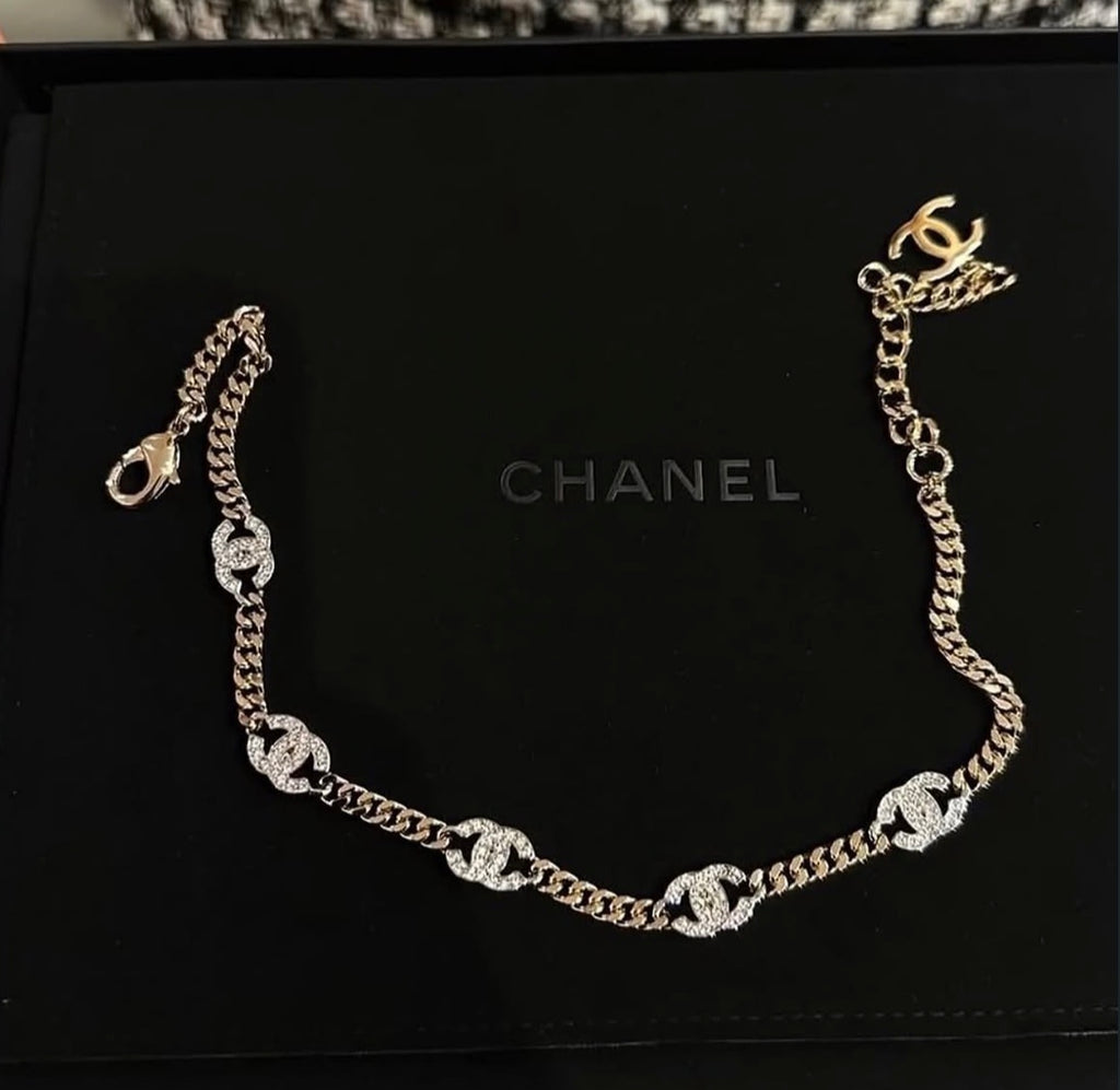 BEDAZZLED C.C NECKLACE