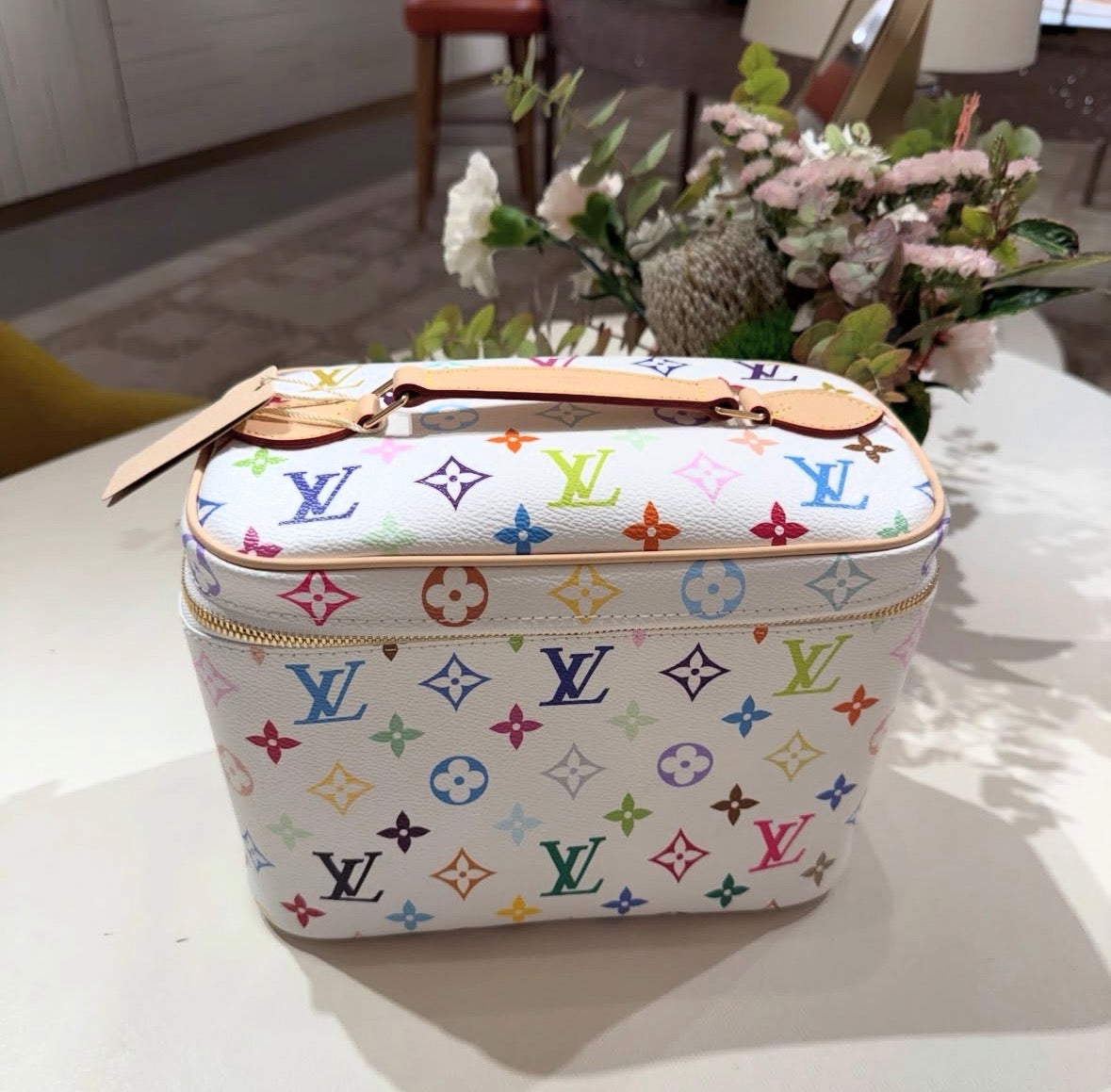 MULTI COLOR L.V BUCKET