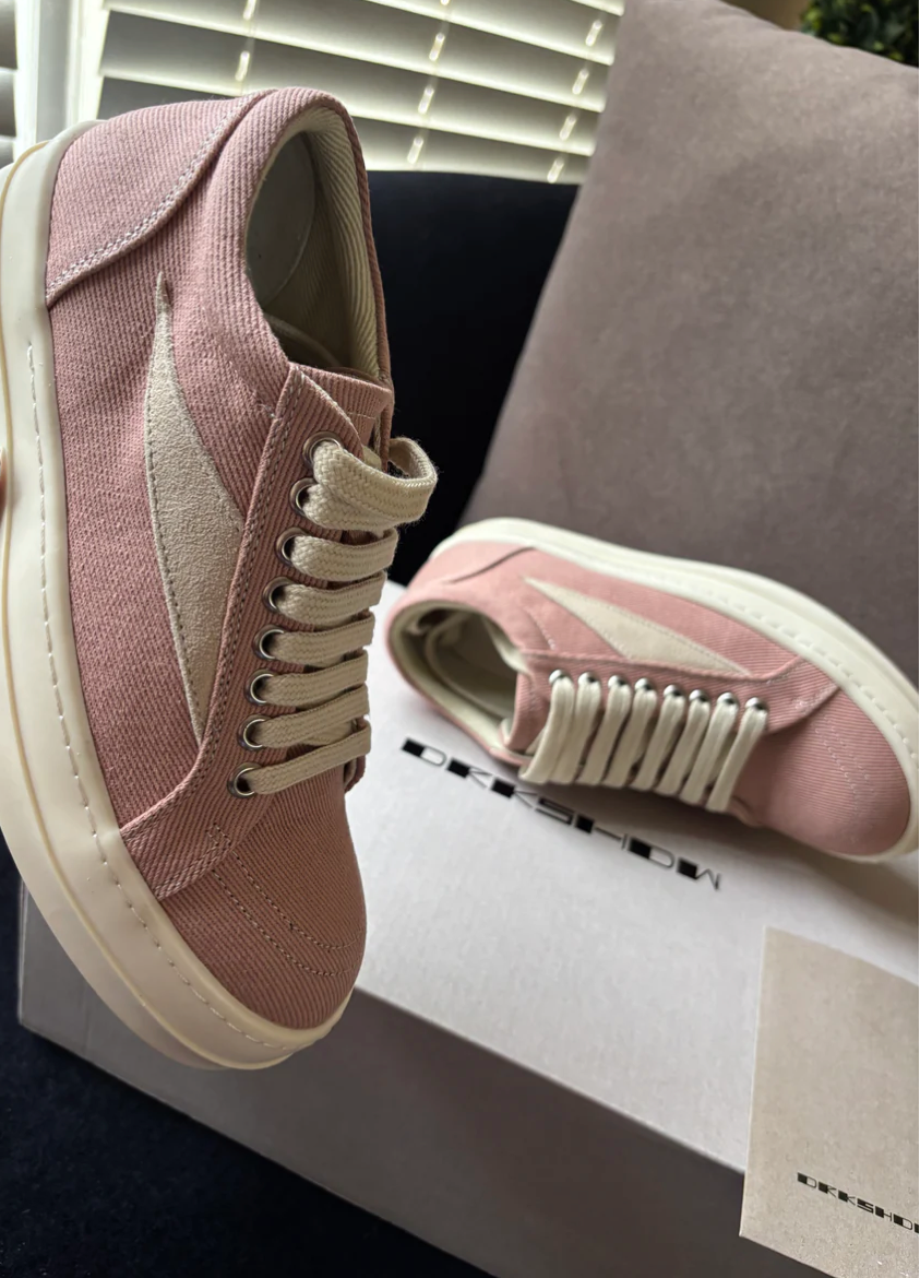SOFT PINK RICK'S