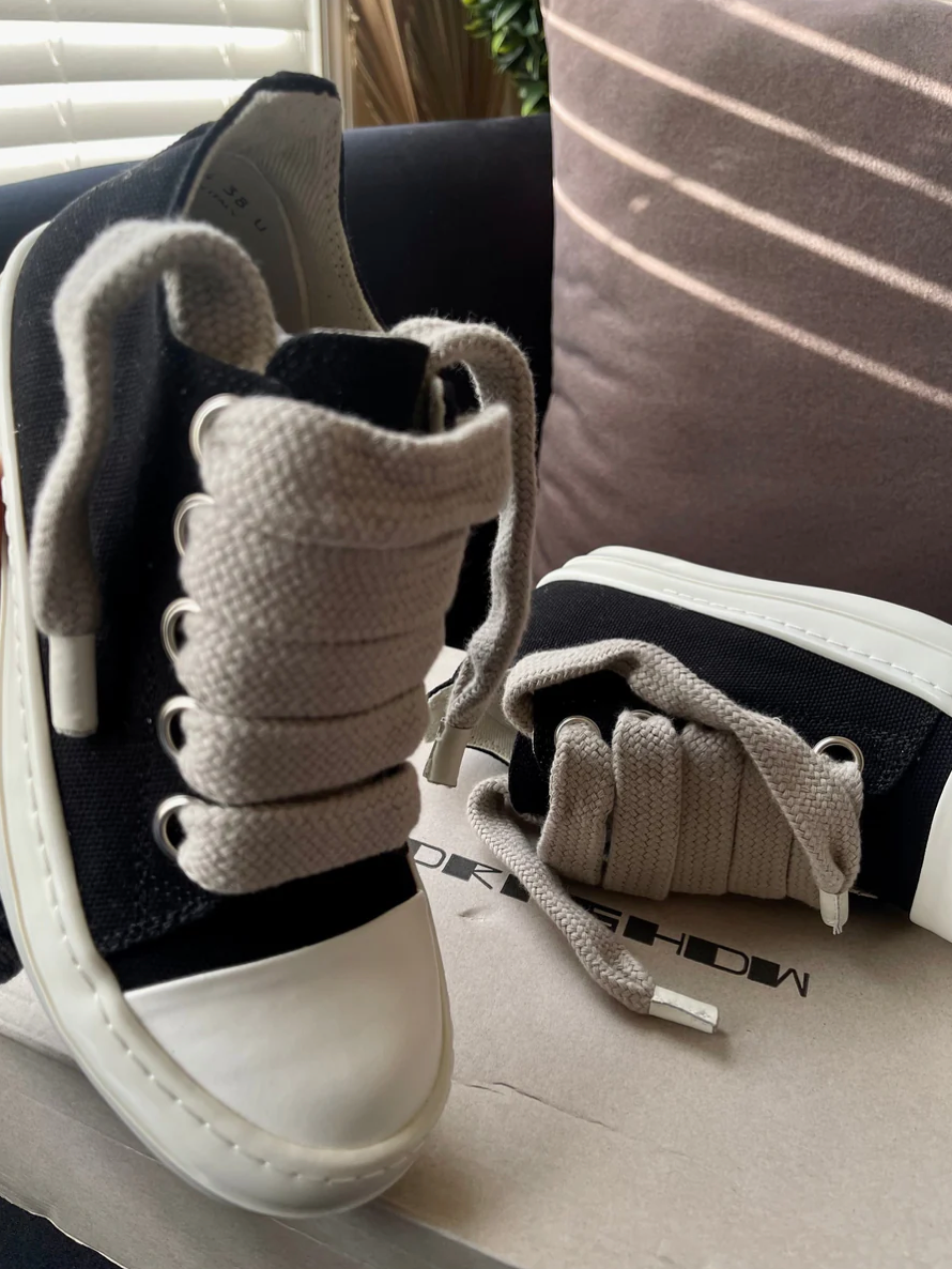 DRKSHDW THICK LACE RICK'S